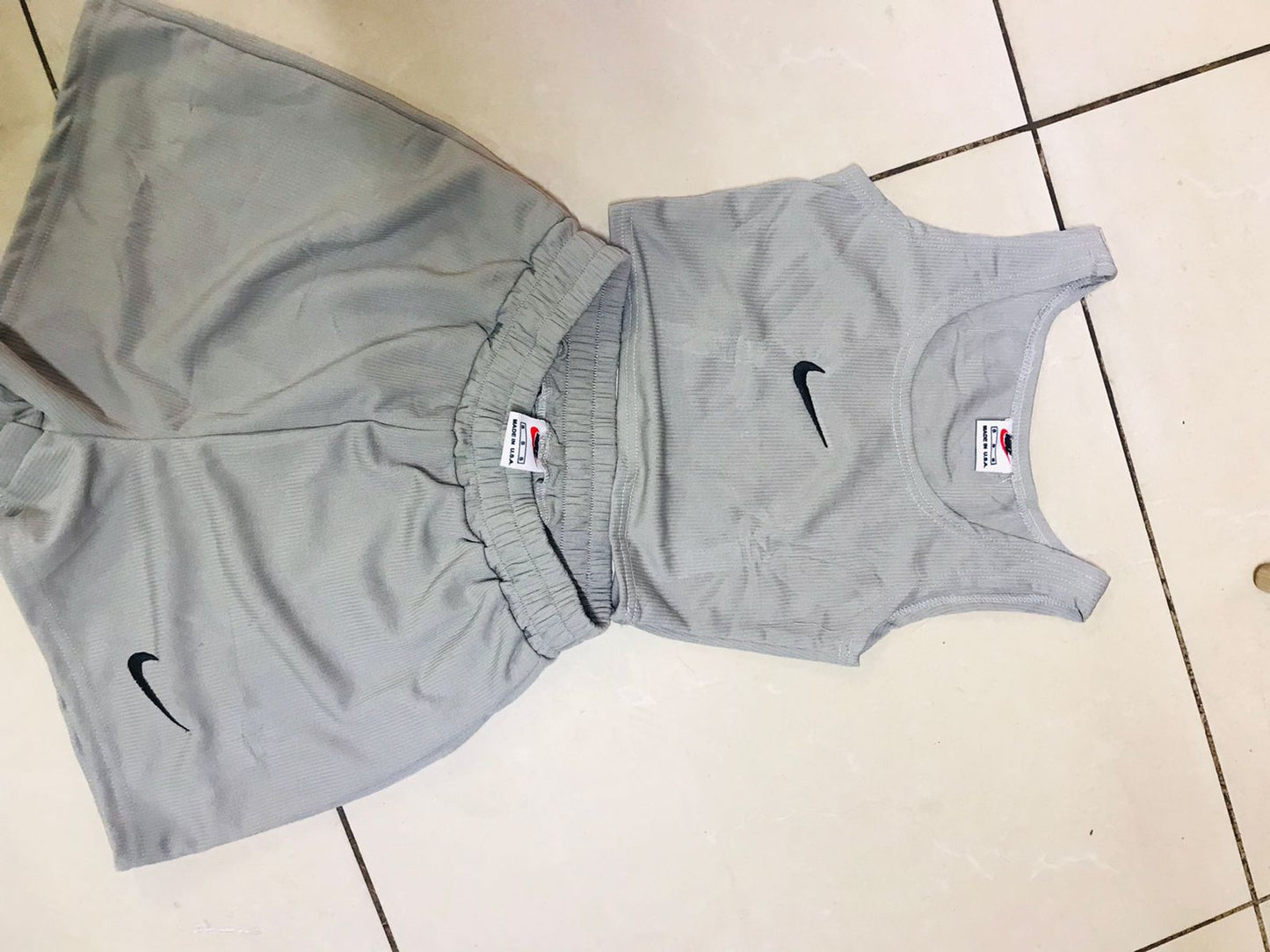 Ladies Nike  2pc - Summer time